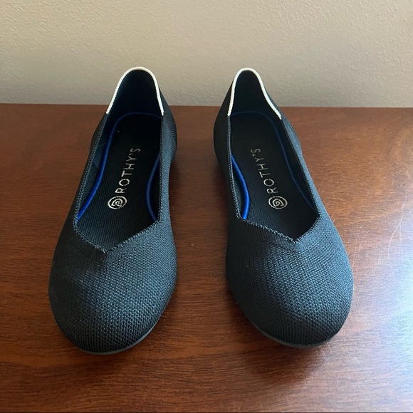 Retired ROTHY’S Size 9.5 Black Ballet Flat Round Toe w WHITE HALO Sustainable - Picture 3 of 7